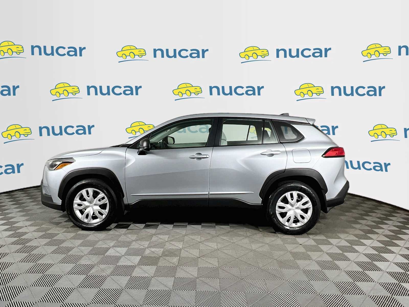 Used 2024 Sonic Silver Toyota L image 4