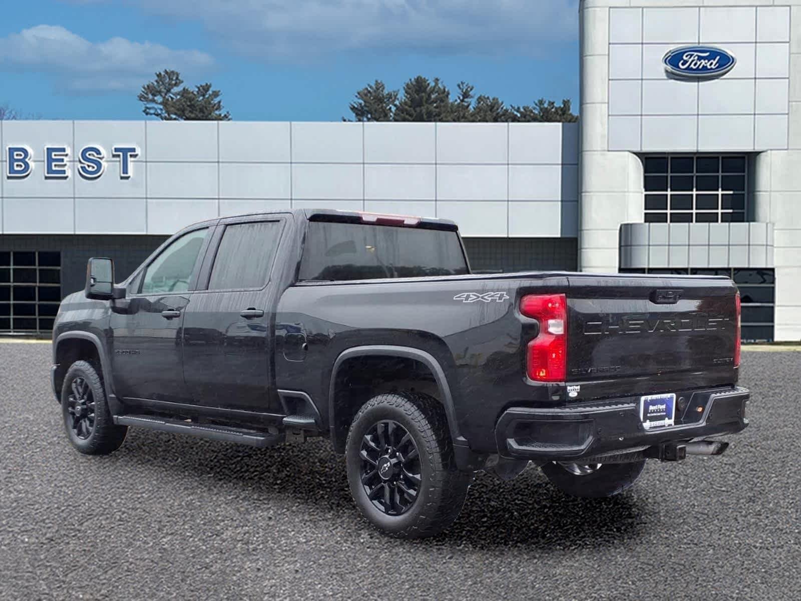 Used 2025 Black Chevrolet Custom image 4