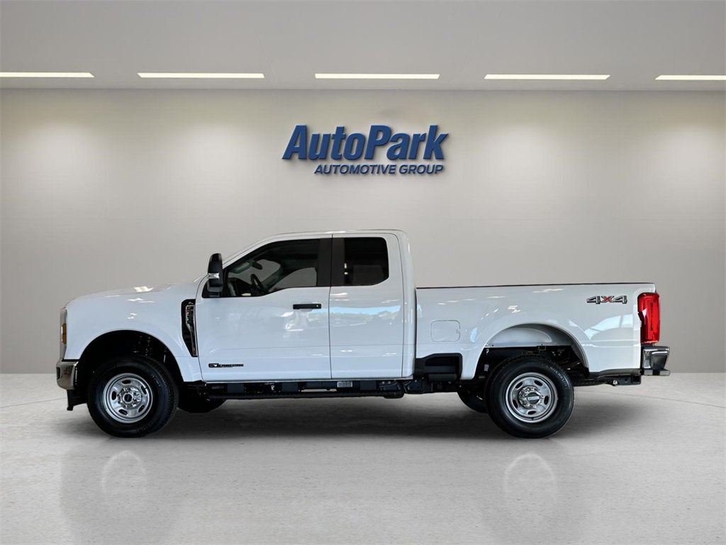 2026 Ford F-350 XL photo 4
