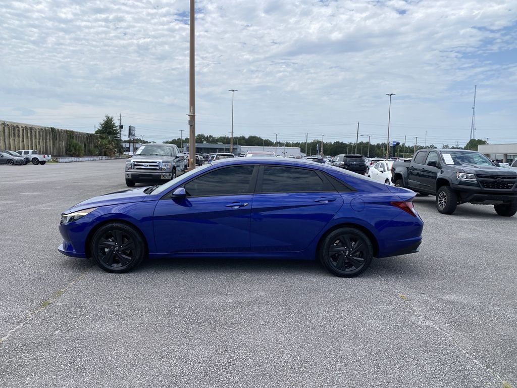 Used 2021 Intense Blue Hyundai SEL image 5
