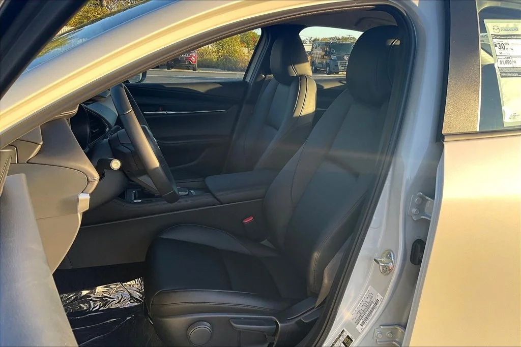 New 2026 Ceramic White Mazda 2.5 S Select Sport image 9
