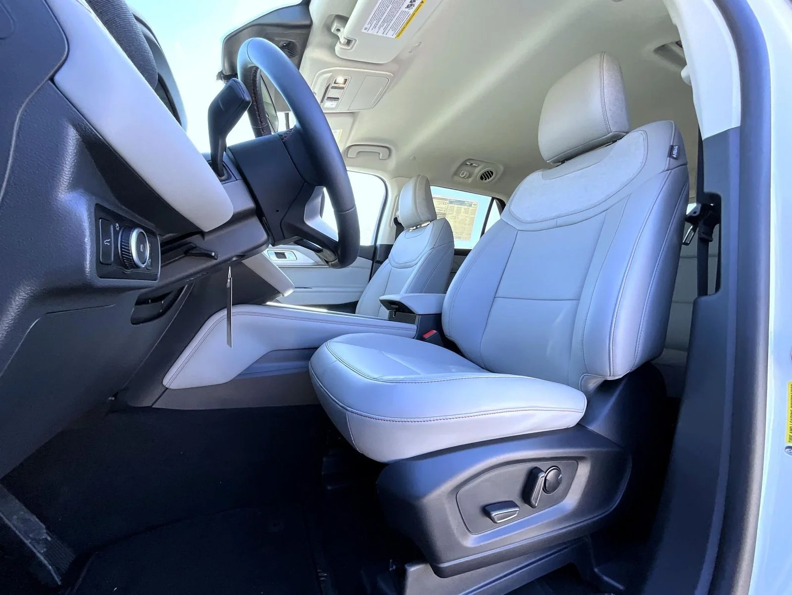 New 2026 White Ford Active image 10