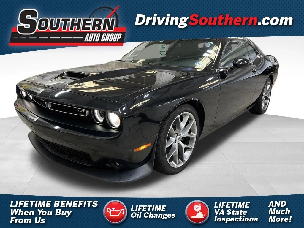 2022 Dodge Challenger GT Auto's photo