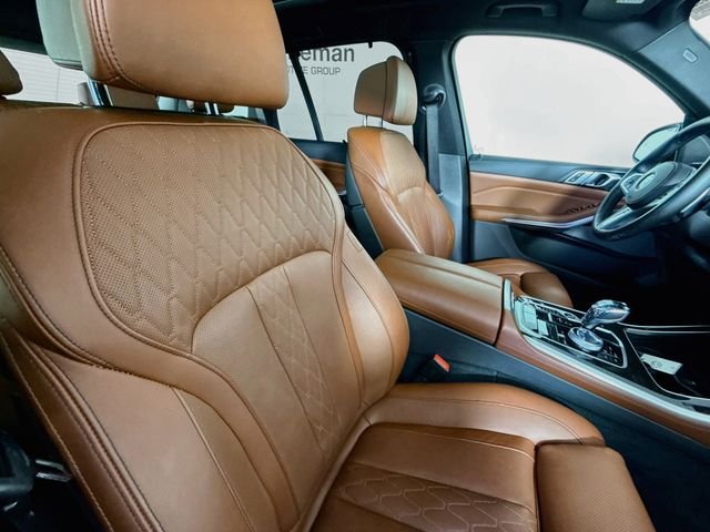 Used 2023 Gray Metallic BMW M50i image 30