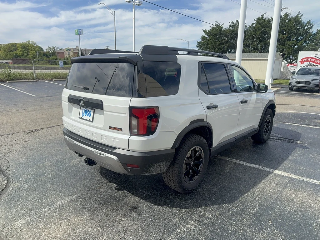 New 2026 Platinum White Pearl Honda TrailSport Elite image 5
