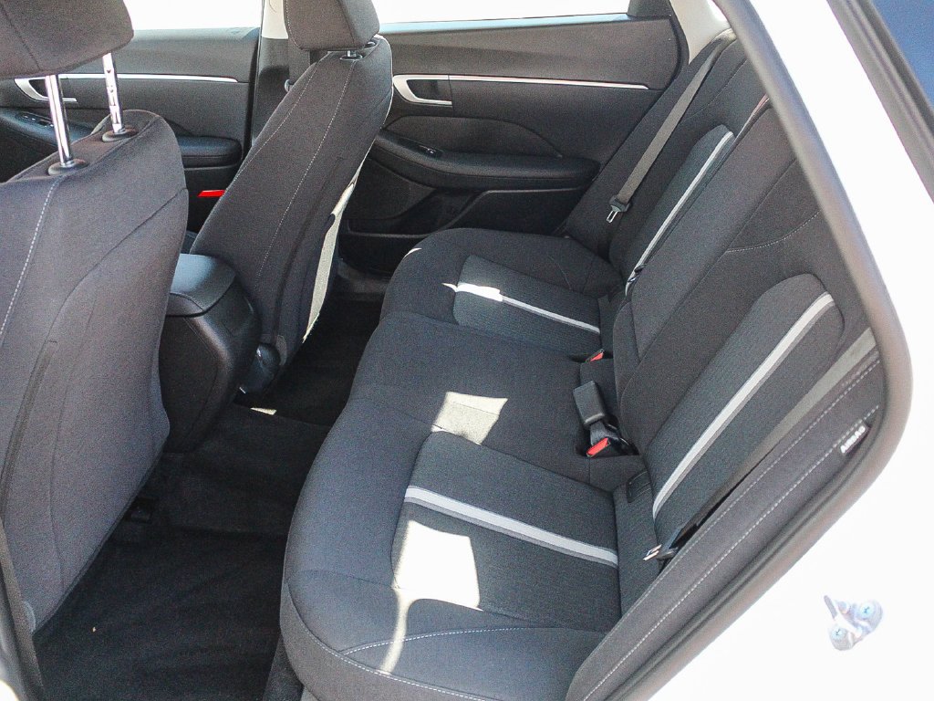 Used 2026 White Hyundai SEL Sport image 20
