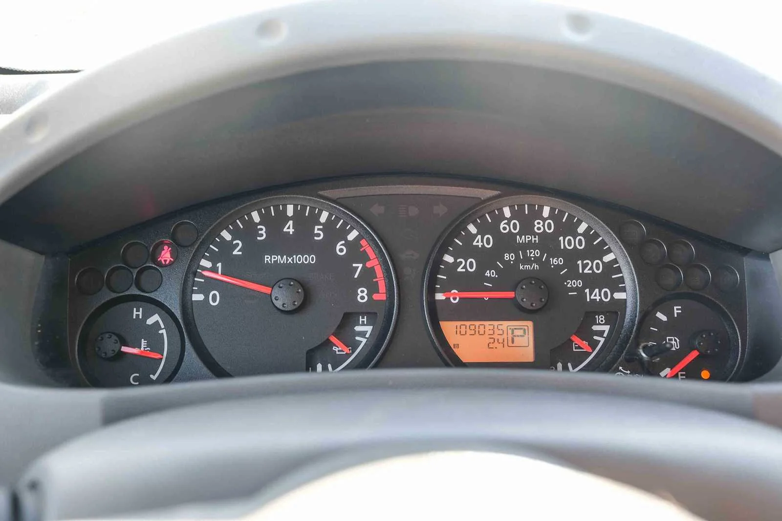 Used 2018 Magnetic Black Nissan SV V6 image 24
