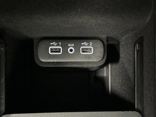 2023 Chrysler 300 Touring - Photo 20