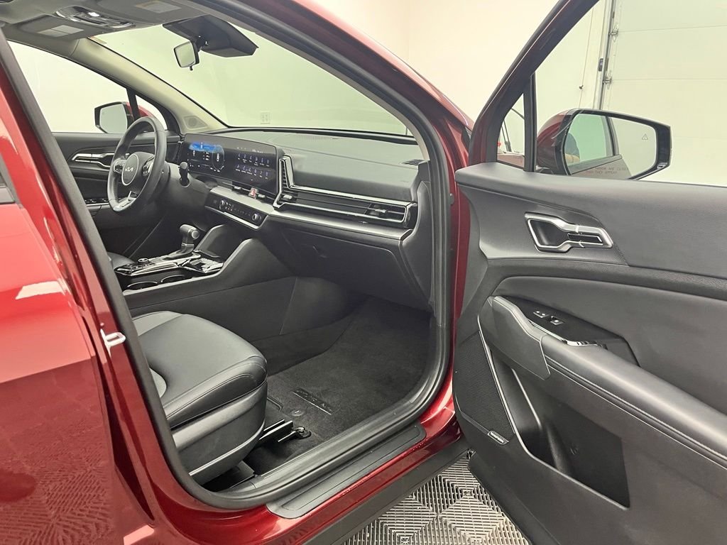 Used 2023 Red Kia SX image 33