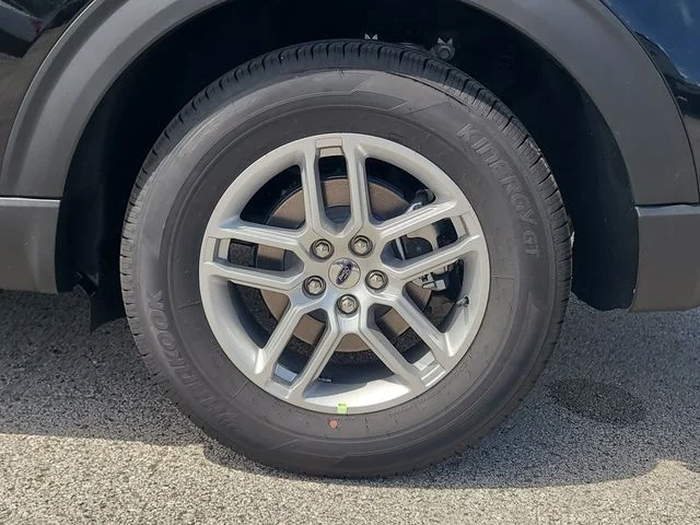New 2026 Black Metallic Ford Active image 8