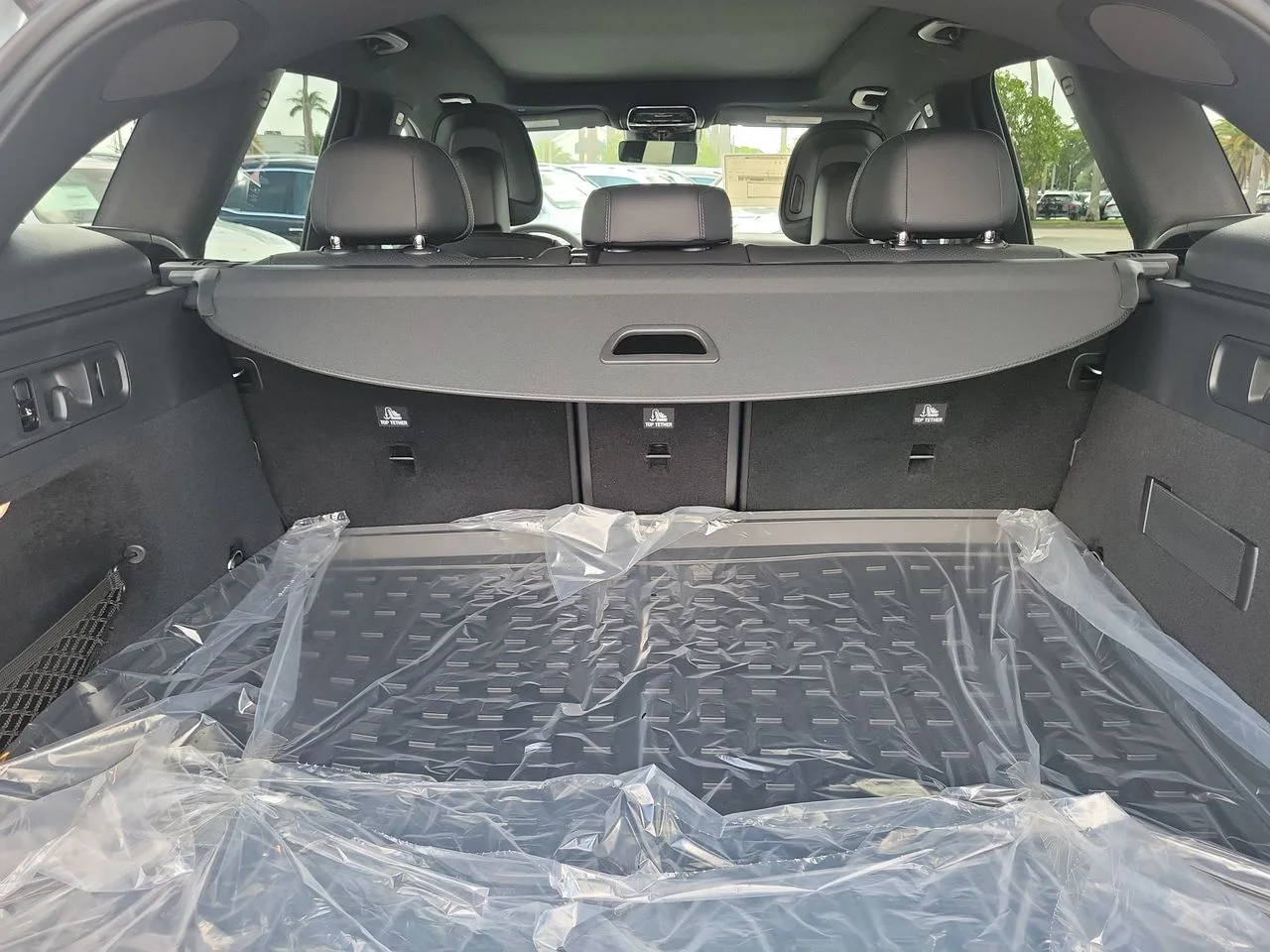 New 2026 Cirrus Silver Metallic Mercedes-Benz GLC 300 image 8
