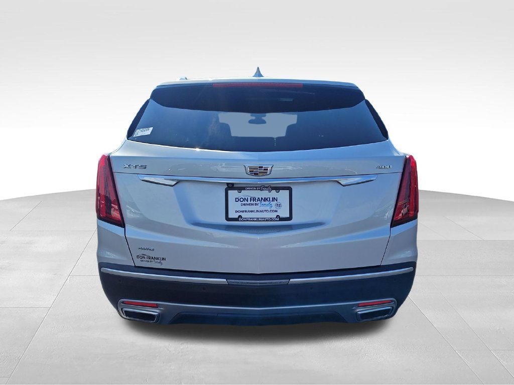 Used 2020 Silver Cadillac Premium Luxury image 5