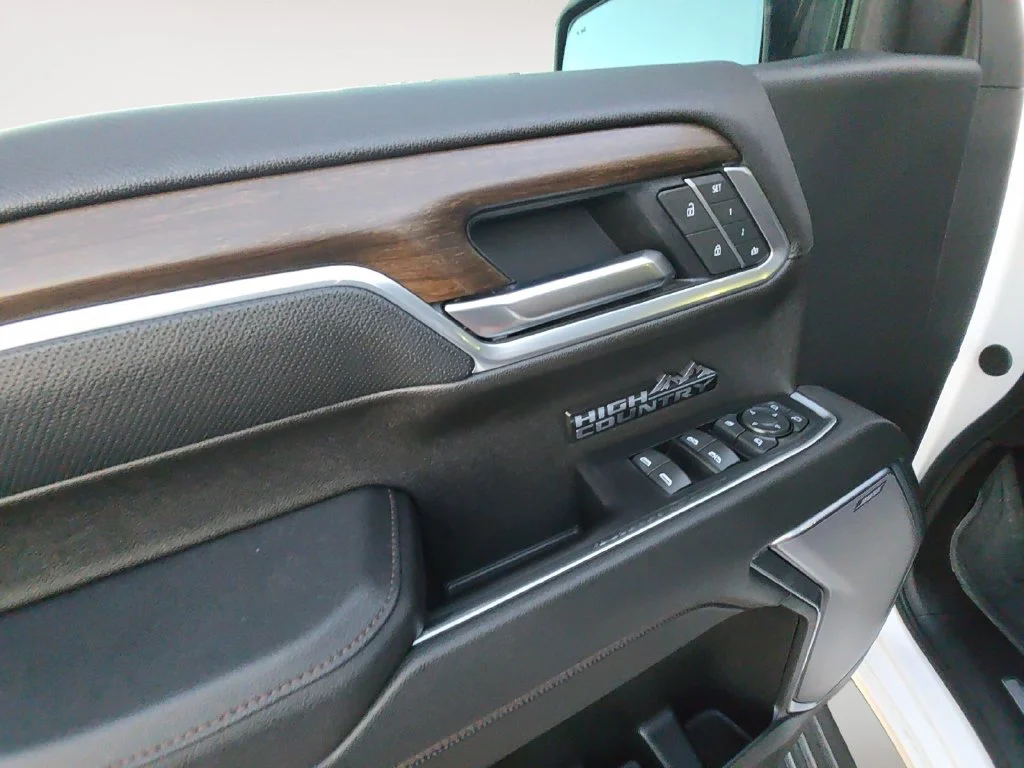 Used 2025 Beige Chevrolet High Country image 14