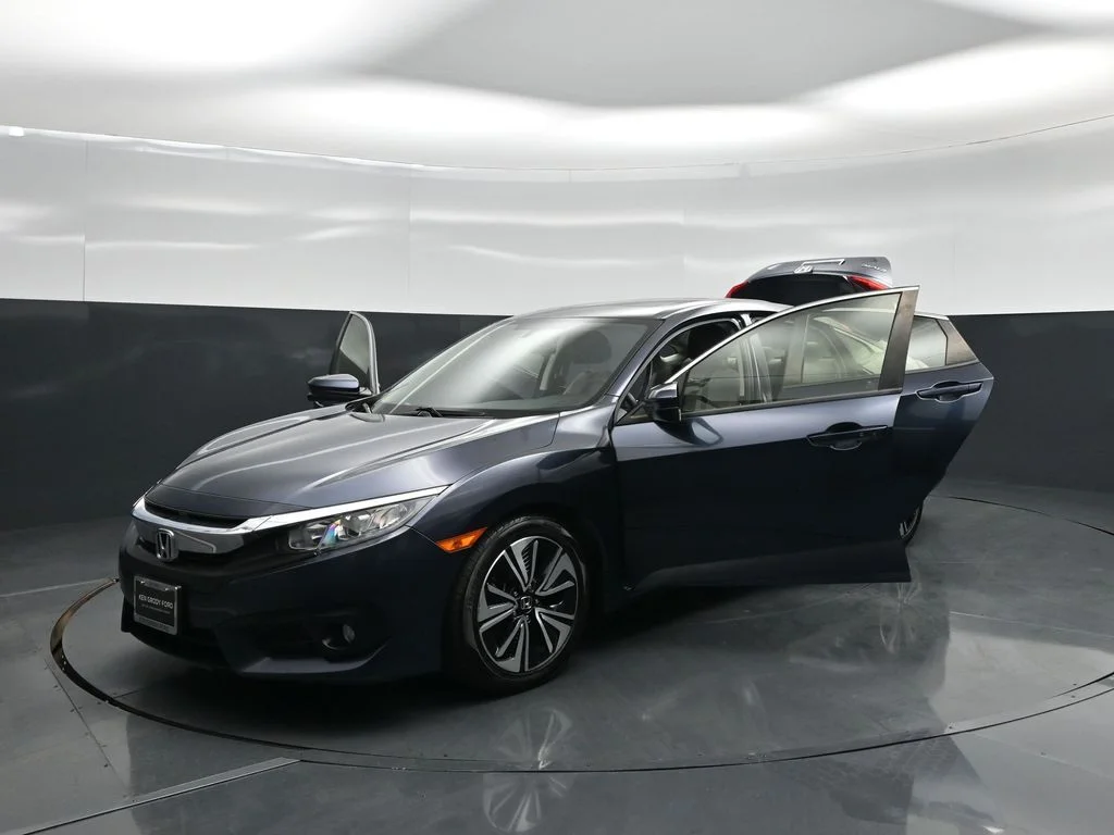 Used 2018 Blue Honda EX-T image 24
