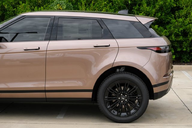 New 2026  Land Rover S image 19