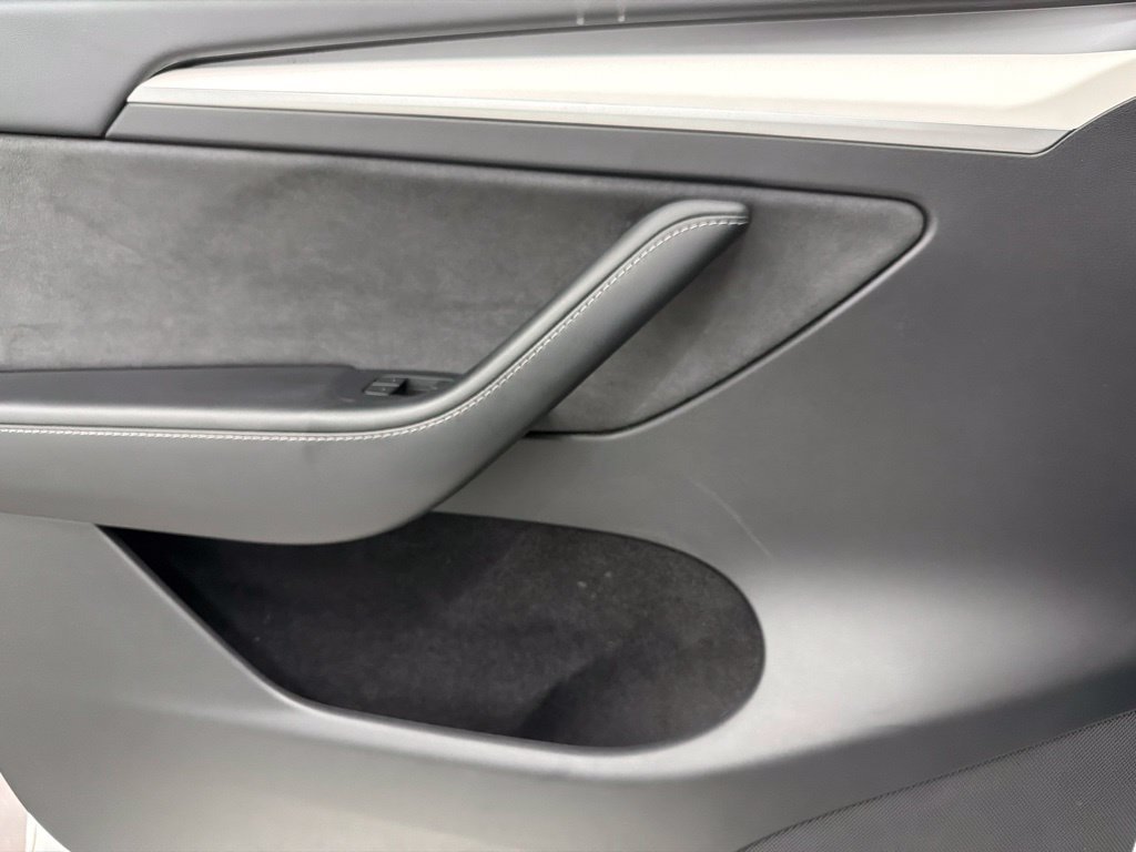 Used 2023 White Tesla Long Range image 17