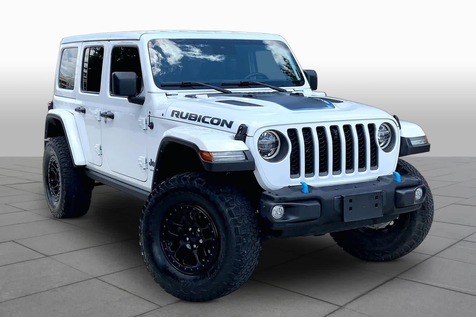 Used 2021 Bright White Clearcoat Jeep Unlimited Rubicon image 3