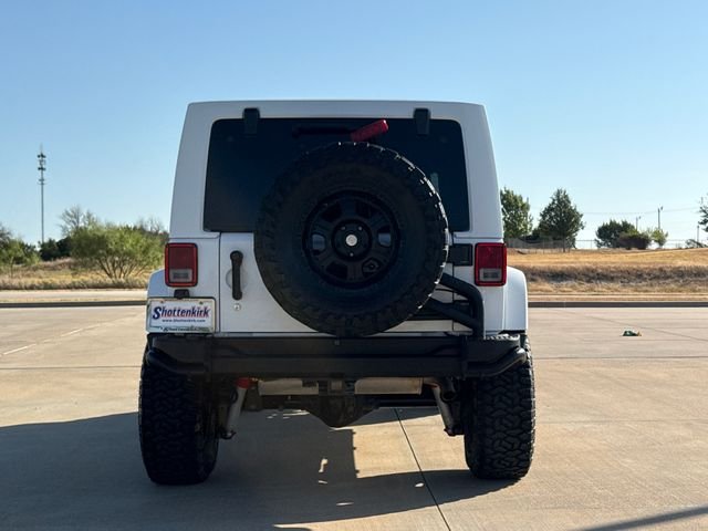 Used 2012 White Jeep Unlimited Rubicon image 8