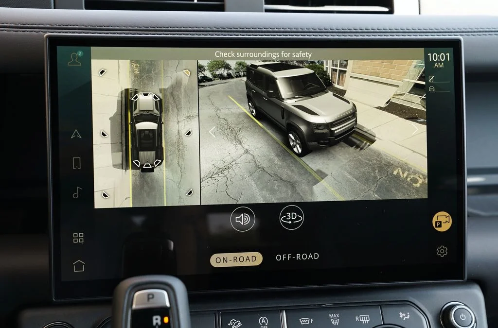 Used 2026 Gray Land Rover X-Dynamic SE image 25