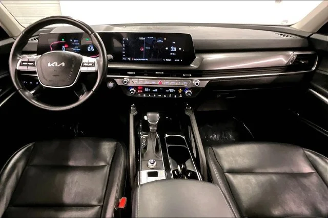 Used 2025 Midnight Lake Blue Kia S image 17