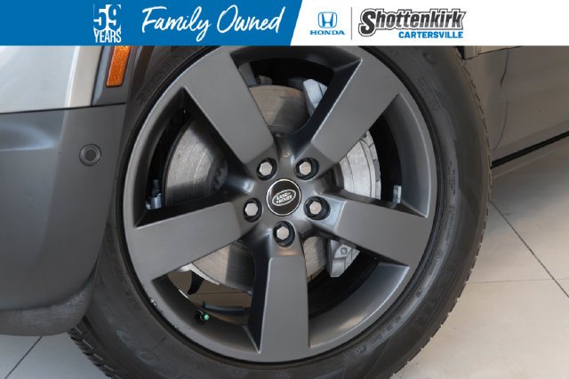 Used 2025  Land Rover S image 2