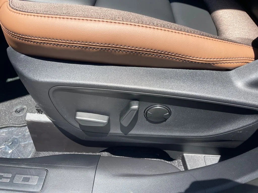 New 2026 Space White Metallic Ford Outer Banks® image 6