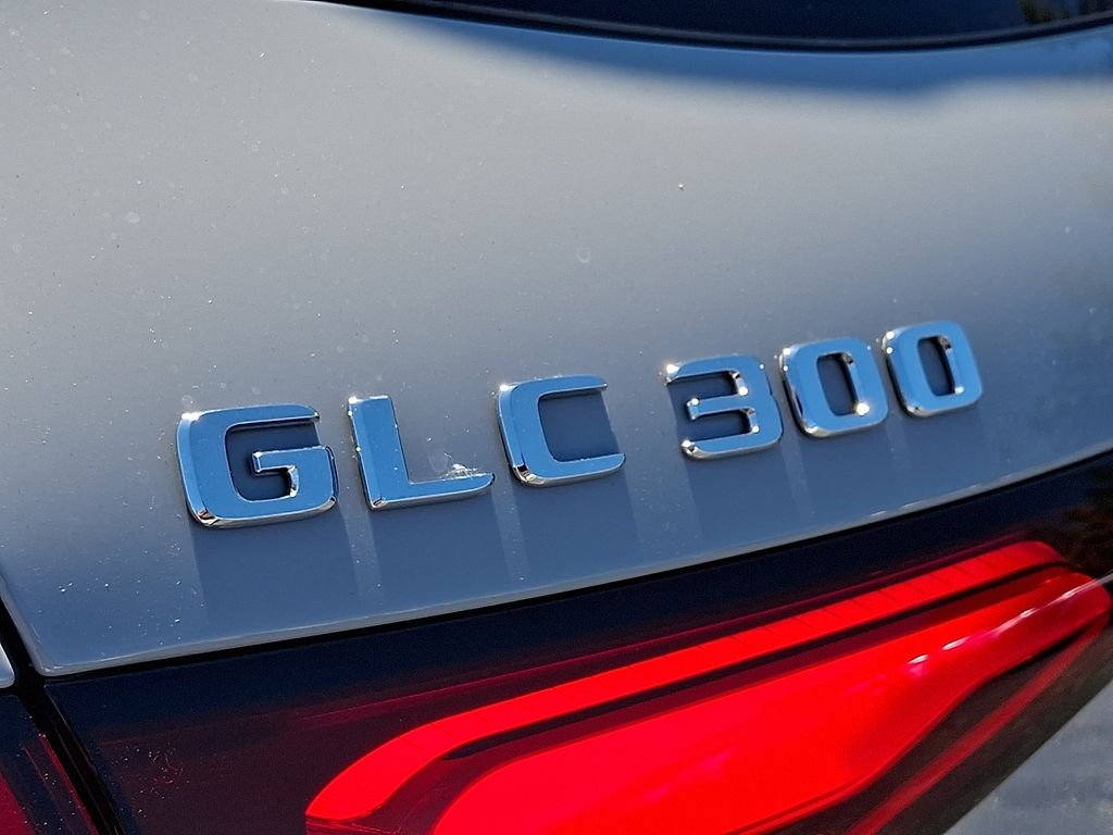 New 2027 MANUFAKTUR Alpine Grey Mercedes-Benz GLC 300 image 21