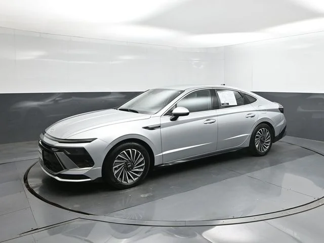 2025 Hyundai Sonata Hybrid