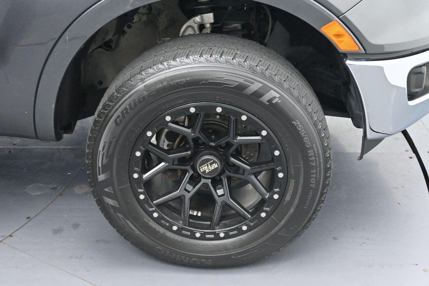 Used 2019 Magnetic Ford XLT image 29