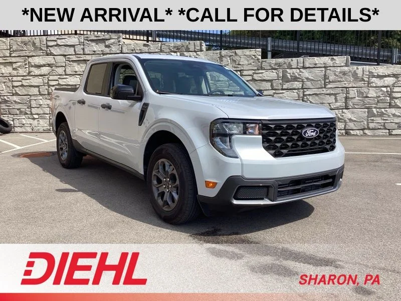 Used 2025 White Ford XLT image 1