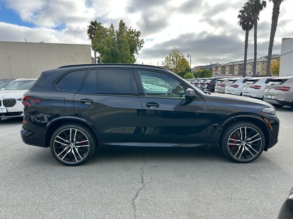 New 2026 Carbon Black Metallic BMW xDrive40i image 6