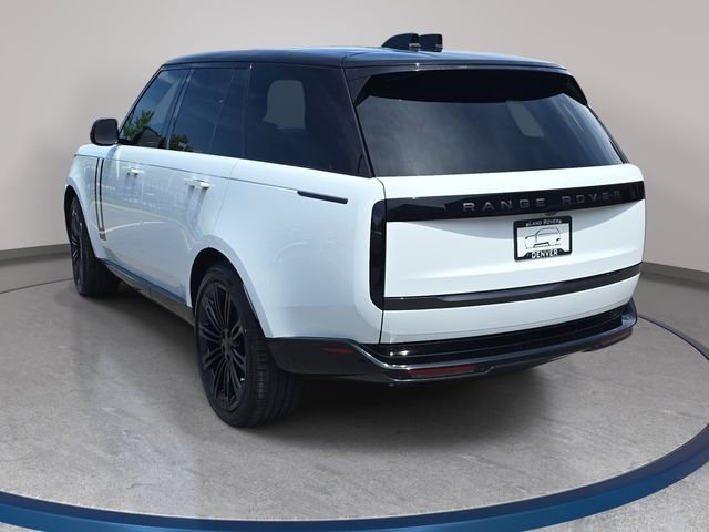 New 2026 Fuji White Land Rover SE image 7