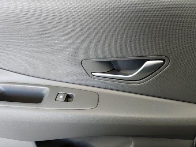 New 2026 White Hyundai SE image 18
