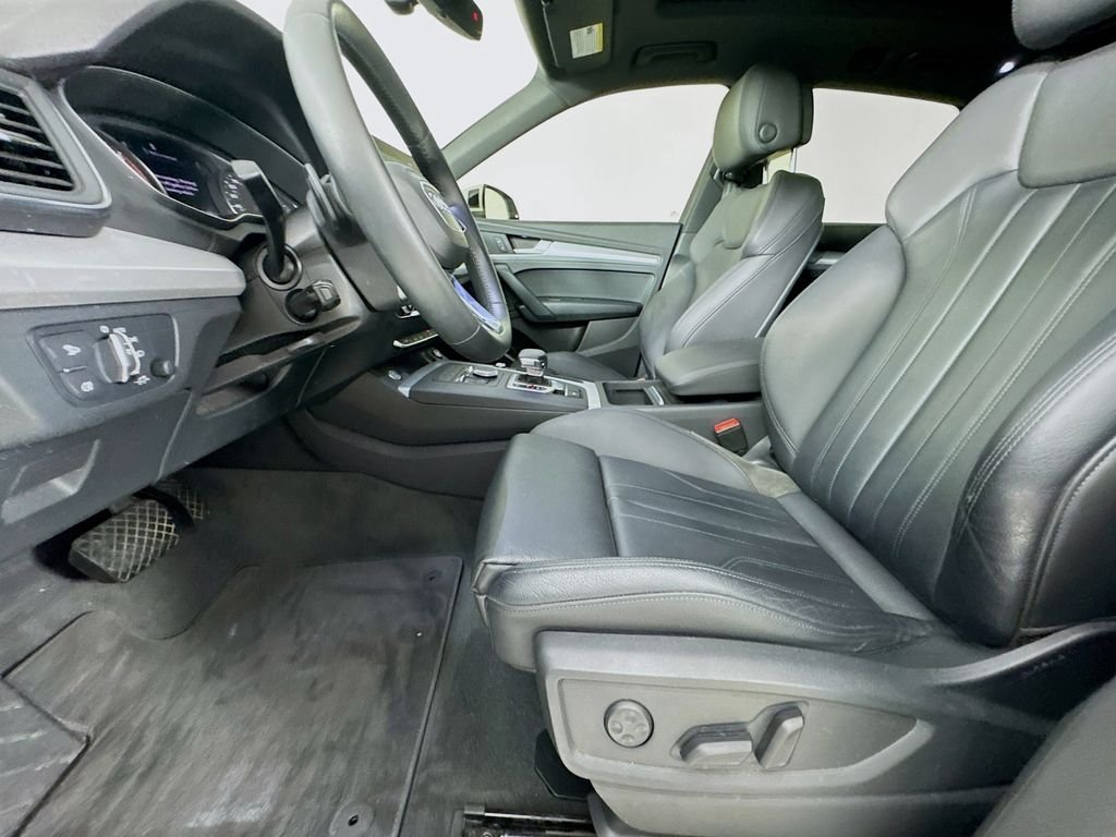 Used 2020 White Audi 45 Premium image 25