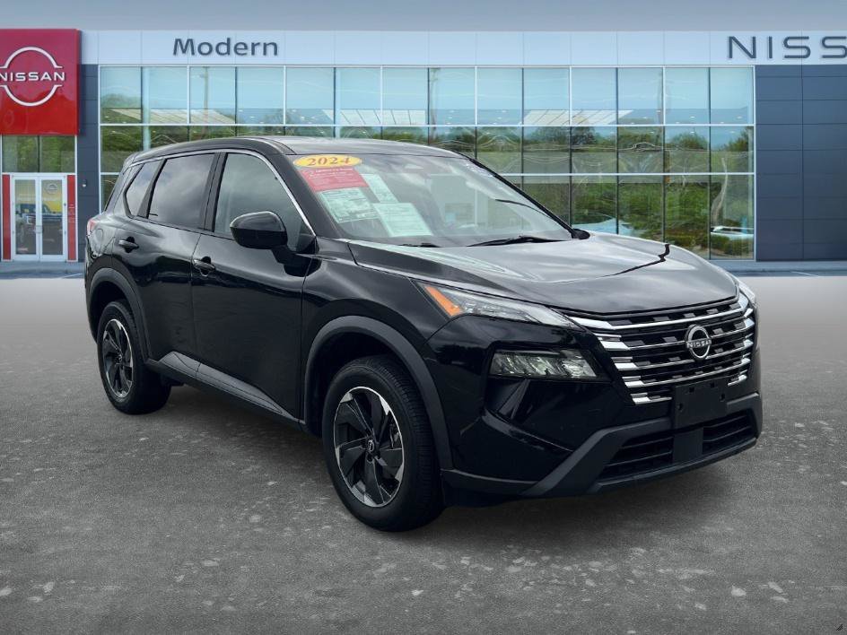 Used 2024 Super Black Nissan SV image 3