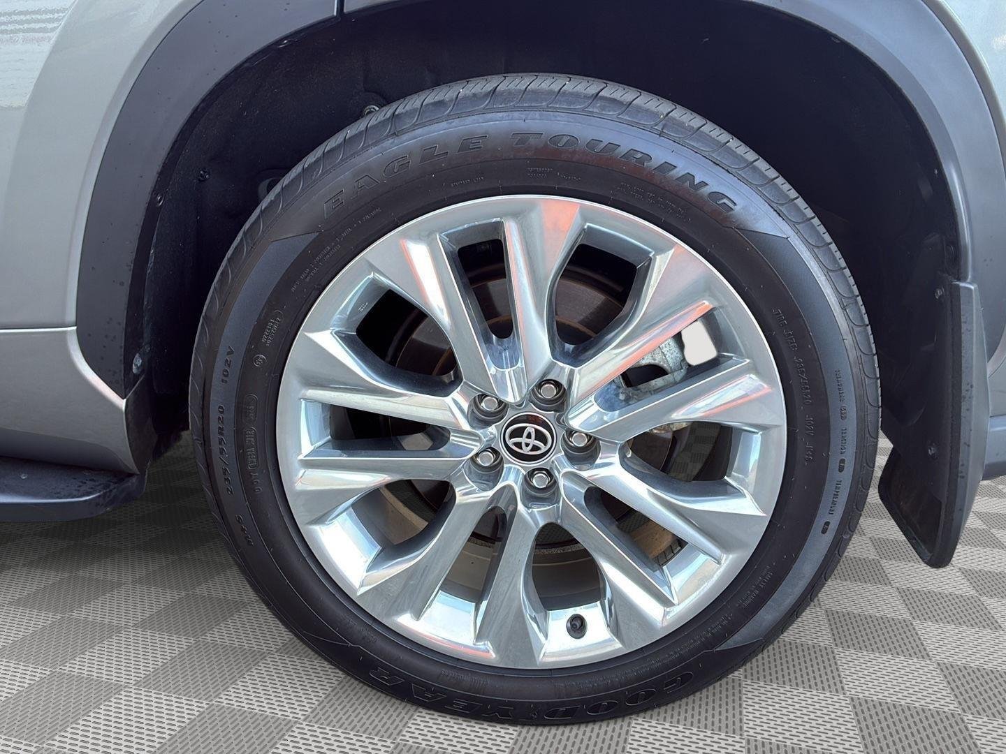 Certified Used 2025 Heavy Metal Toyota Limited image 13