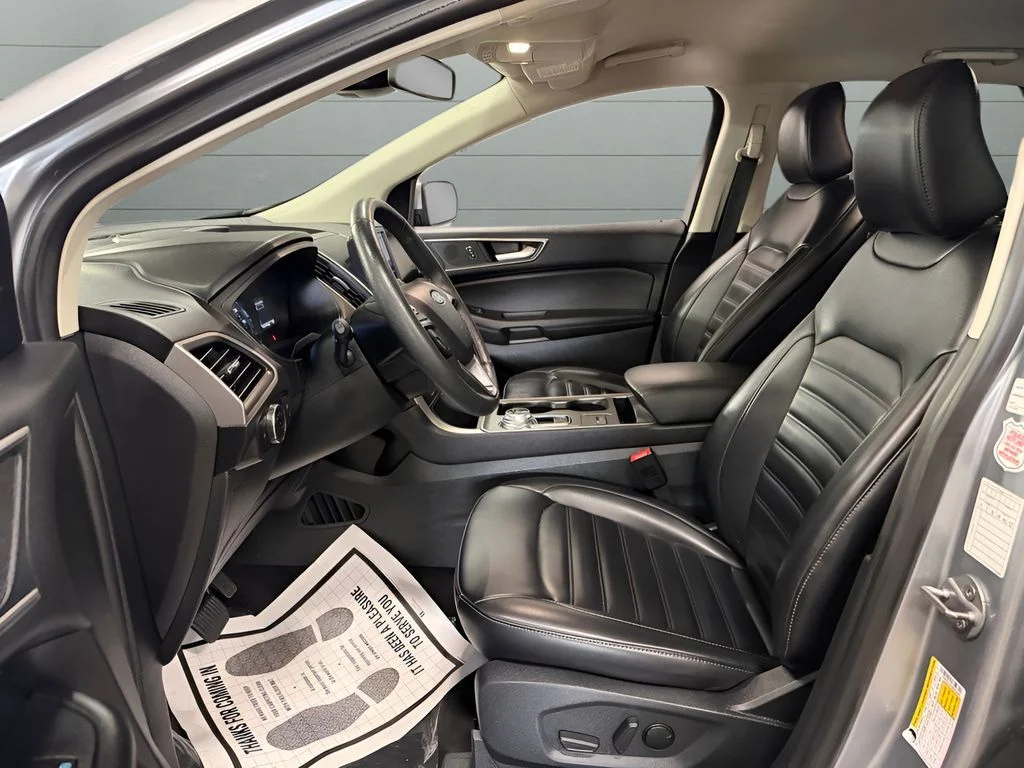 Used 2024 Silver Ford SEL image 11