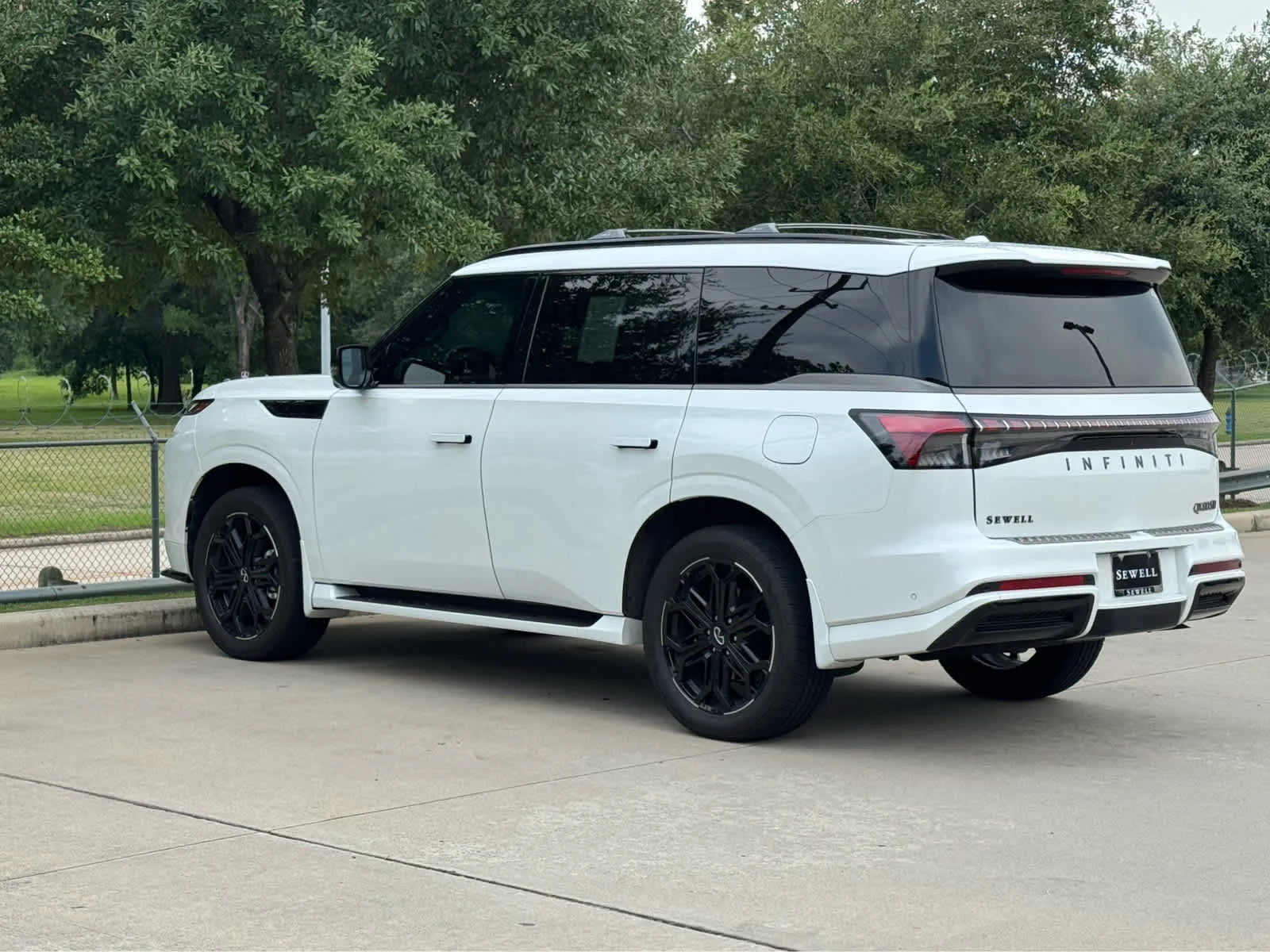 Certified Used 2026 Radiant White INFINITI SPORT image 8