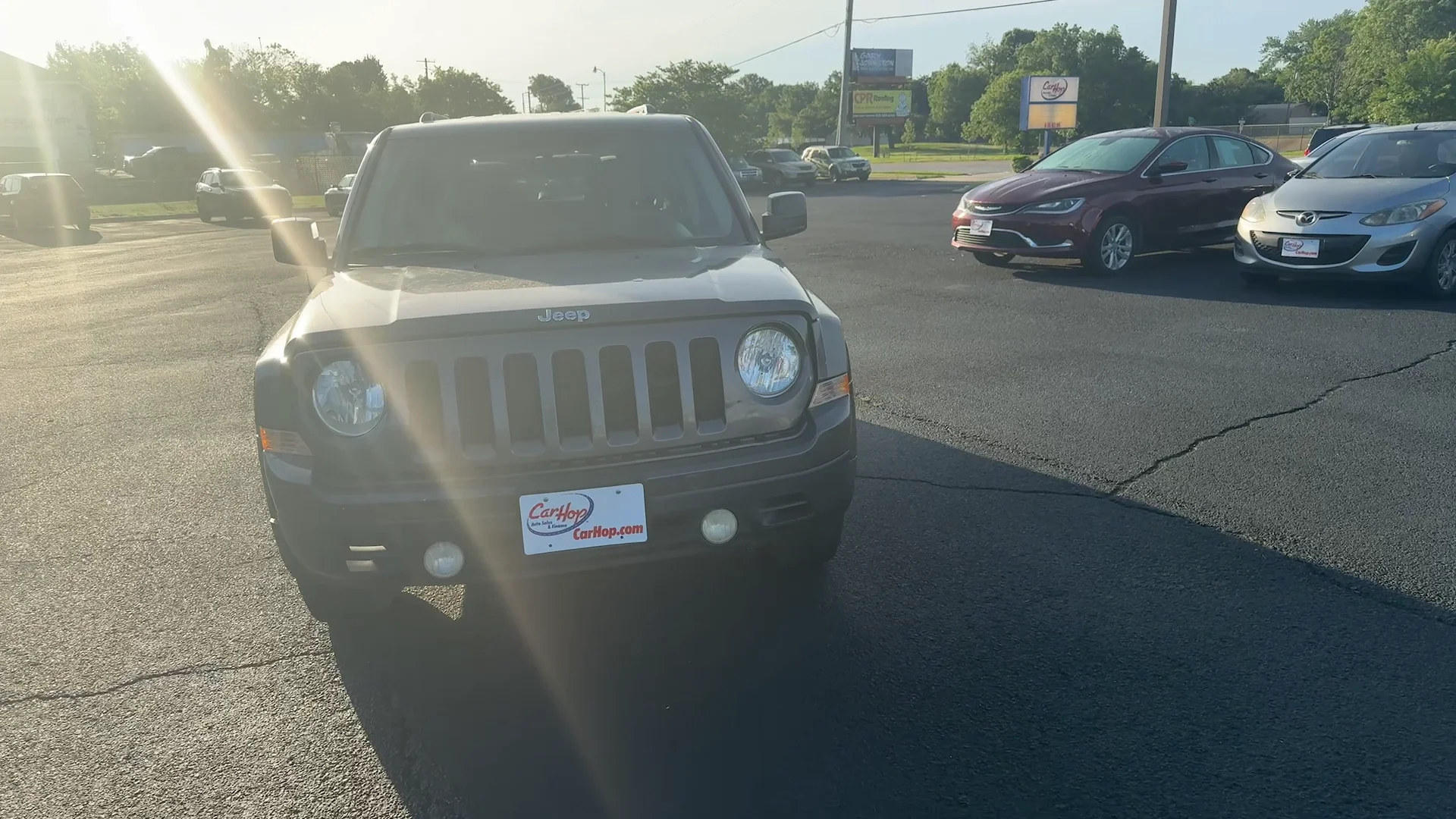 Used 2016 Grey Jeep SPORT SUV image 2