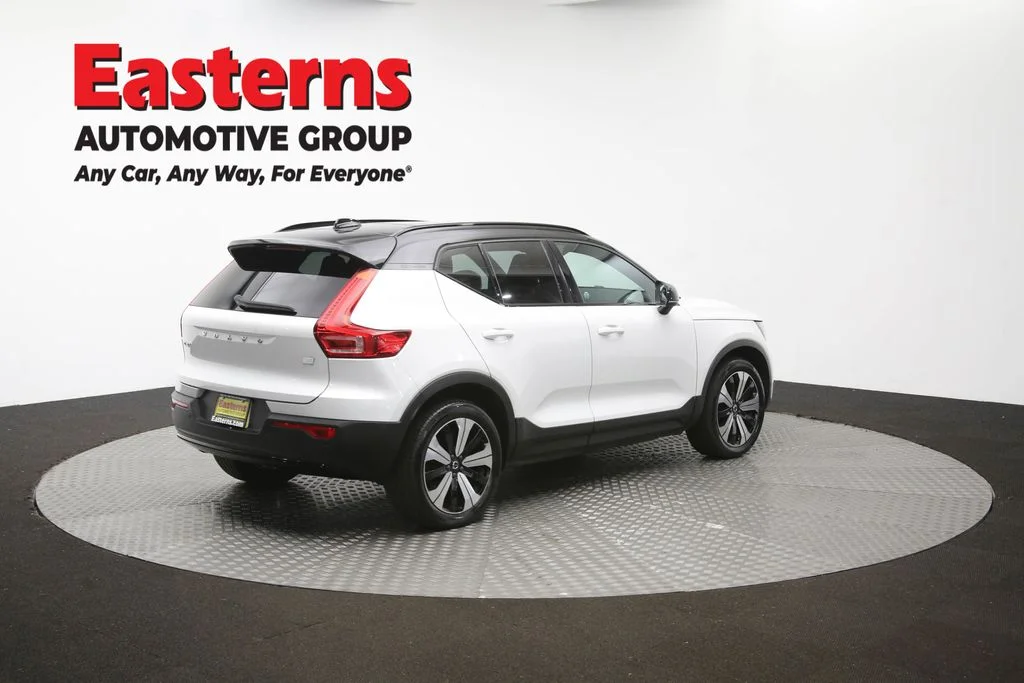 Used 2023 White Volvo Twin Plus image 35