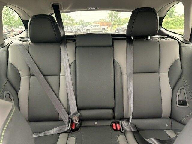 Used 2025 Crystal White Pearl Subaru Onyx Edition image 8
