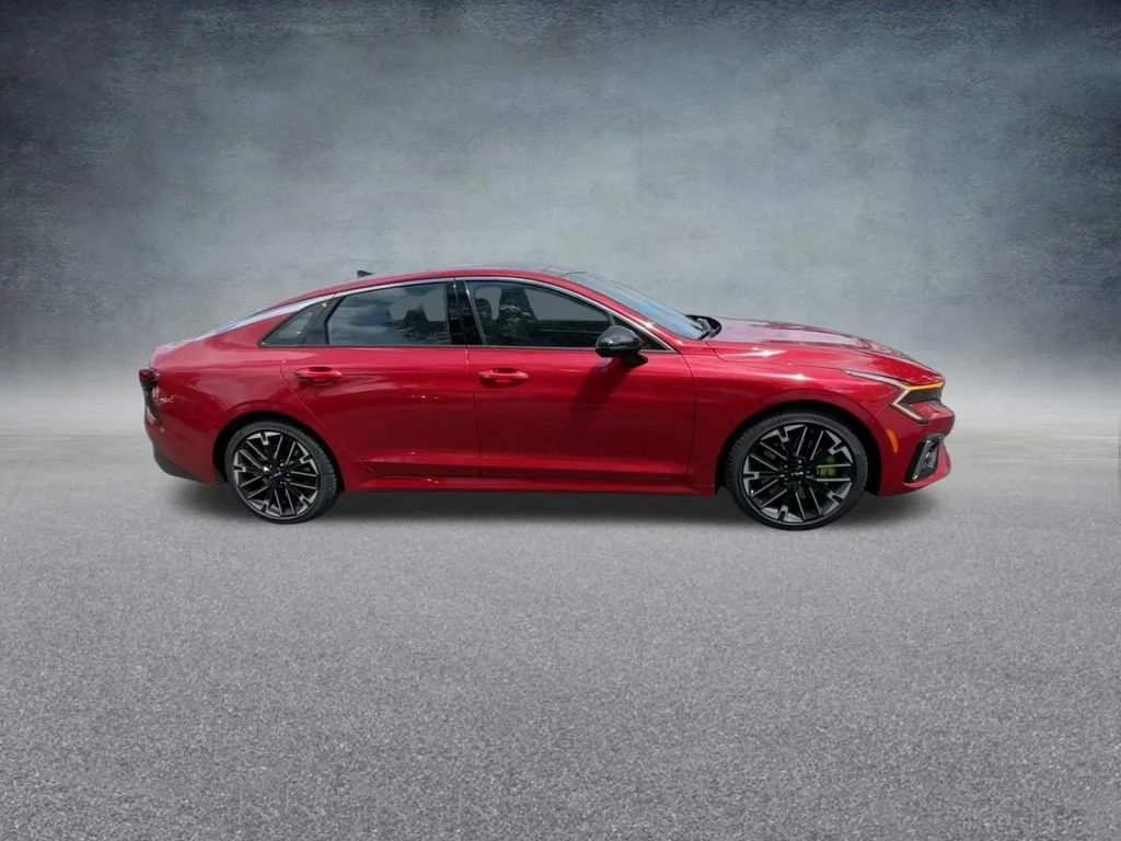 2026 Kia K5 GT - Photo 27
