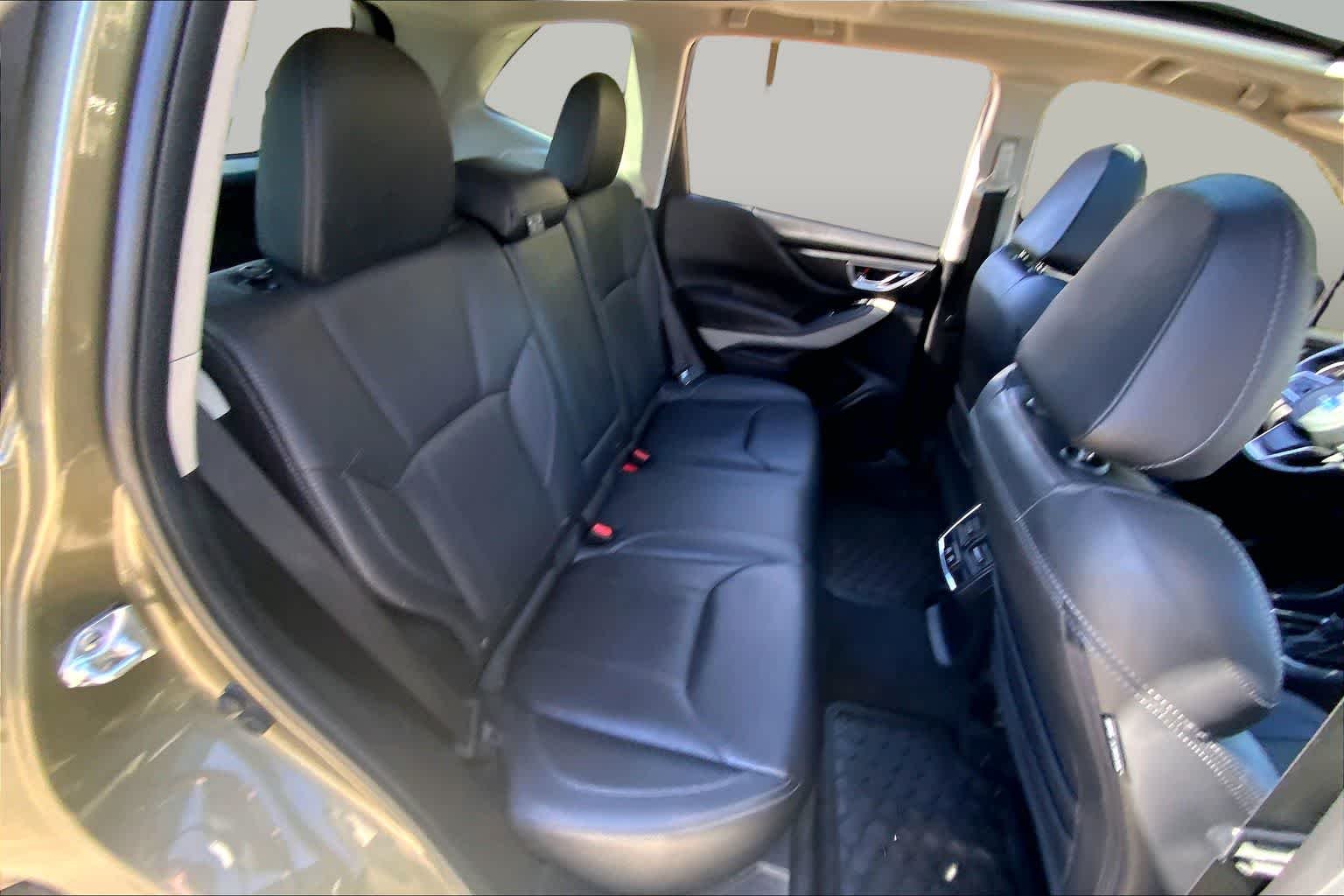 Used 2023 Autumn Green Metallic Subaru Limited image 20