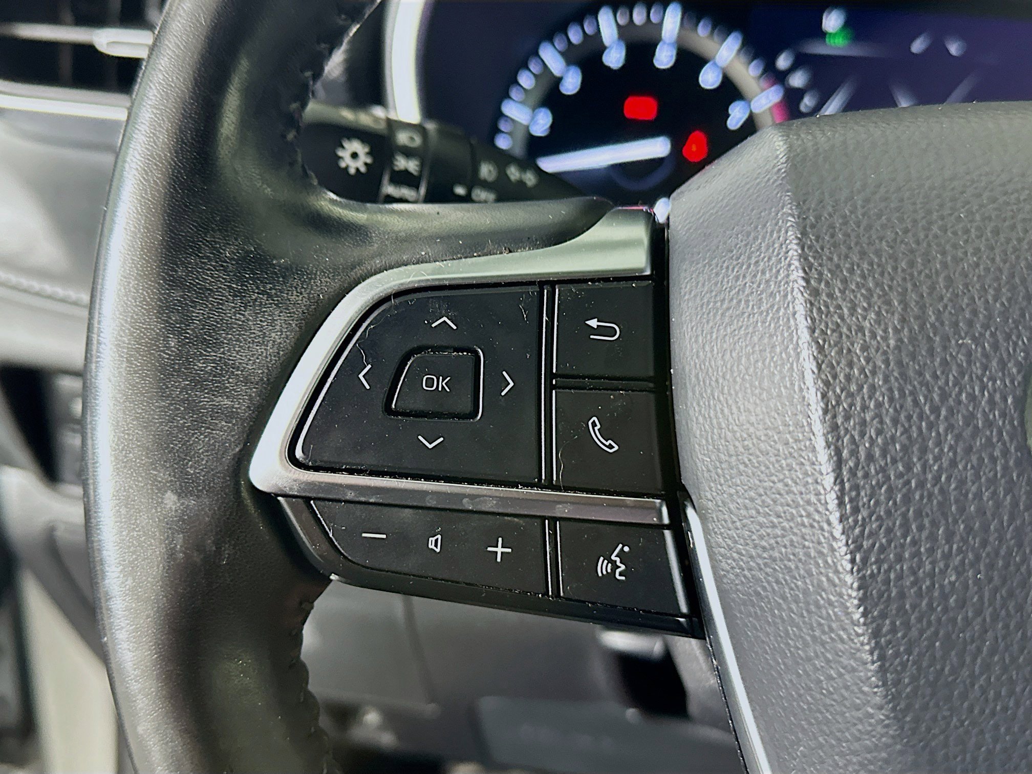 Used 2021 Celestial Silver Metallic Toyota XSE image 16