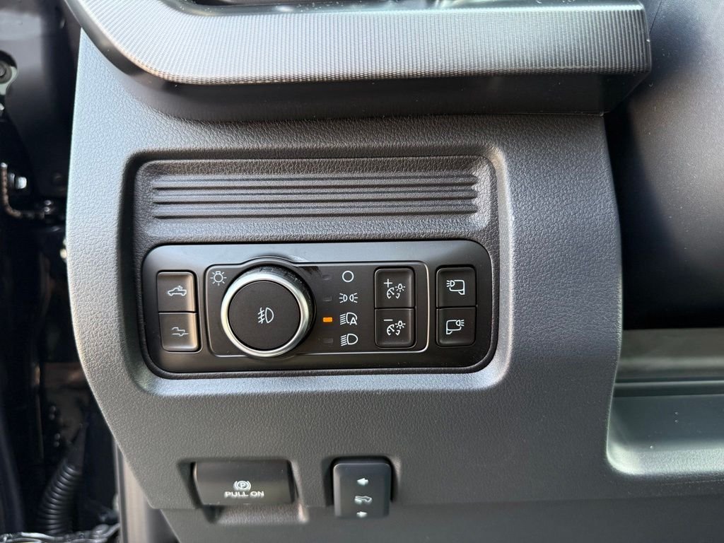 New 2026 Agate Black Metallic Ford F-350® Platinum® image 10