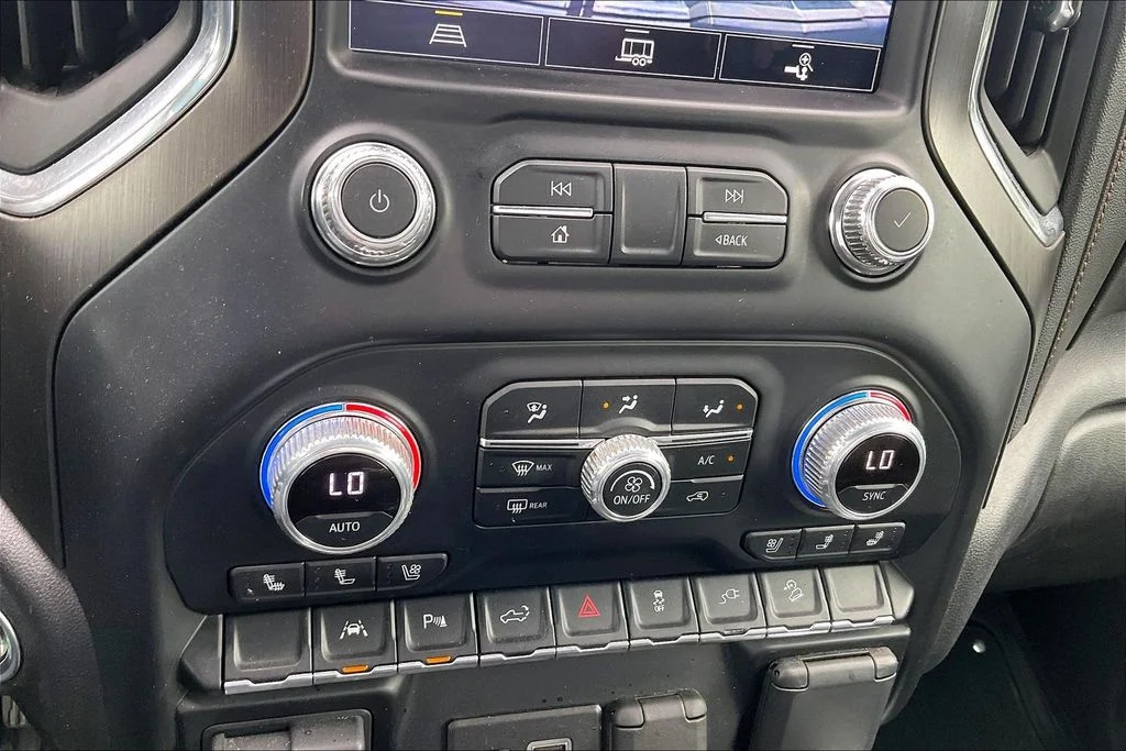Used 2022 Onyx Black GMC AT4 image 18
