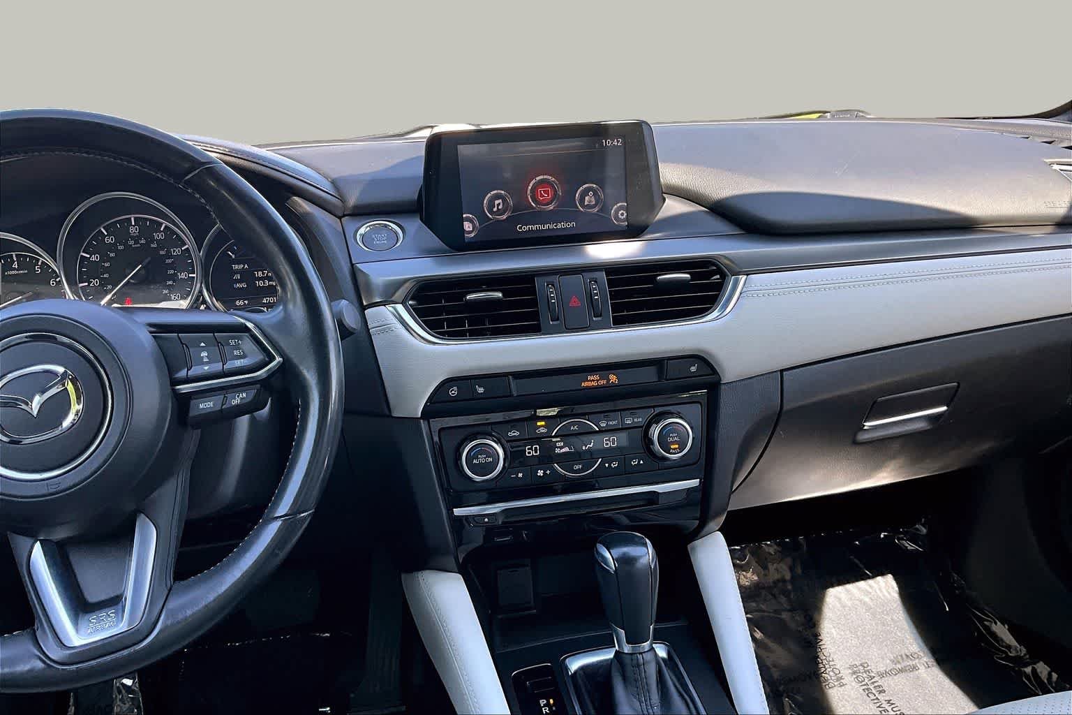 Used 2017 Machine Gray Metallic Mazda Grand Touring image 7