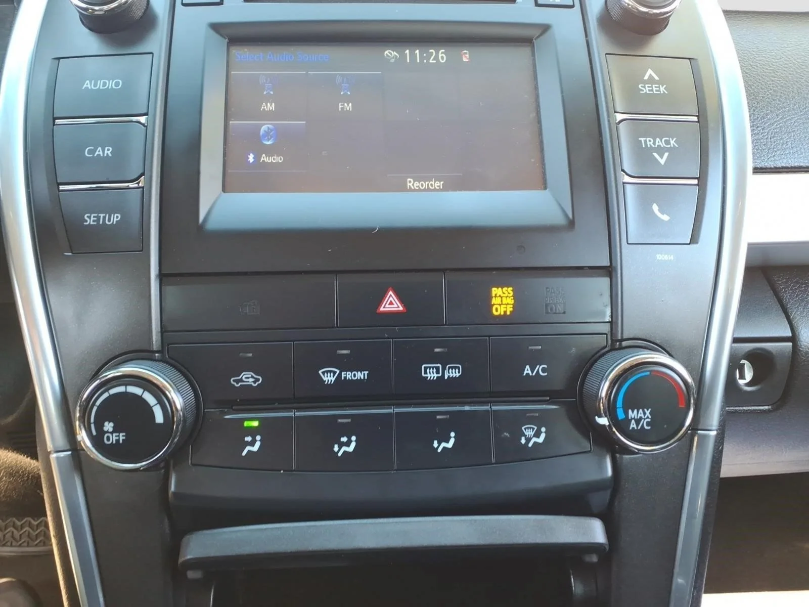 Used 2017 Super White 040 Toyota SE image 18