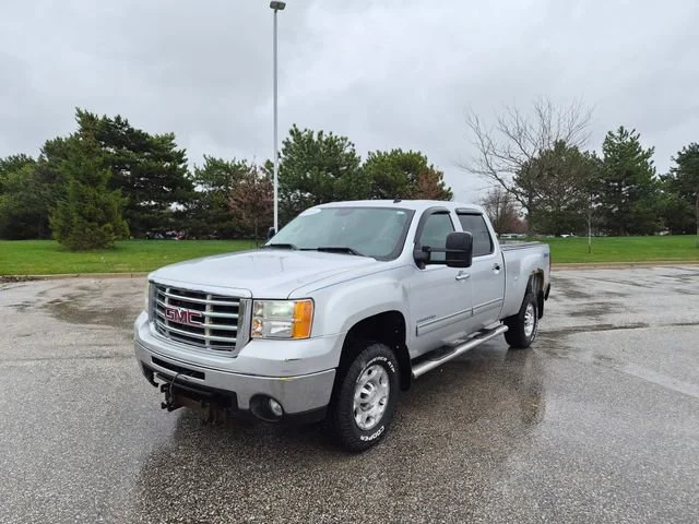 2010 GMC Sierra 4WD Crew Cab 6.5ft SLE's photo