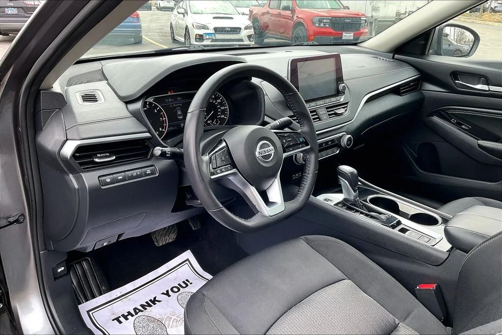 Used 2022 Gray Nissan 2.5 SV image 16
